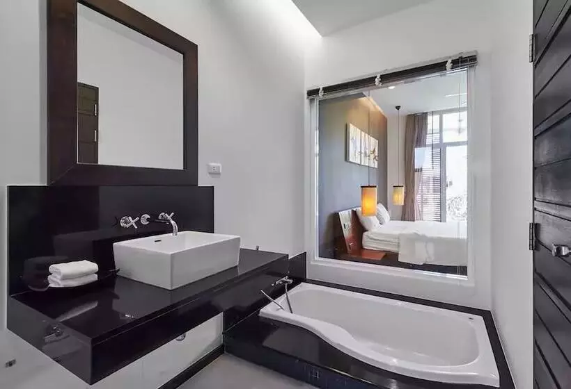 Oxygen Villa By Alexanders