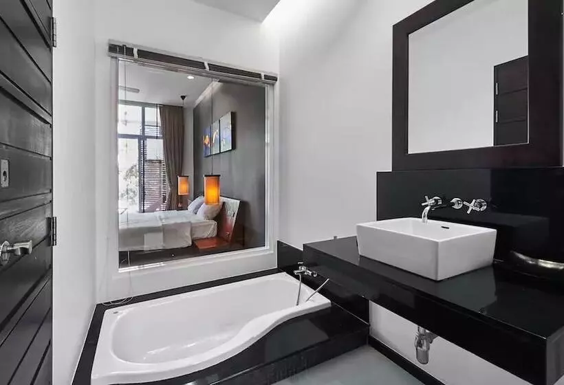 Oxygen Villa By Alexanders