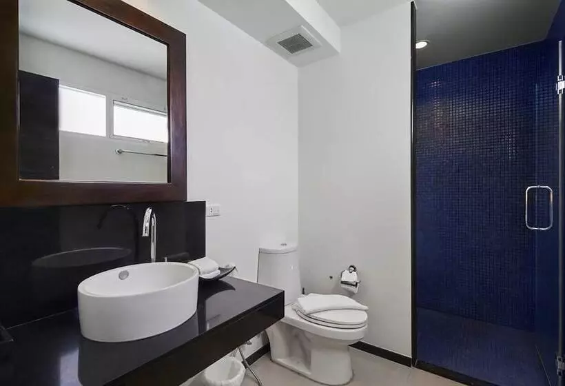 Oxygen Villa By Alexanders