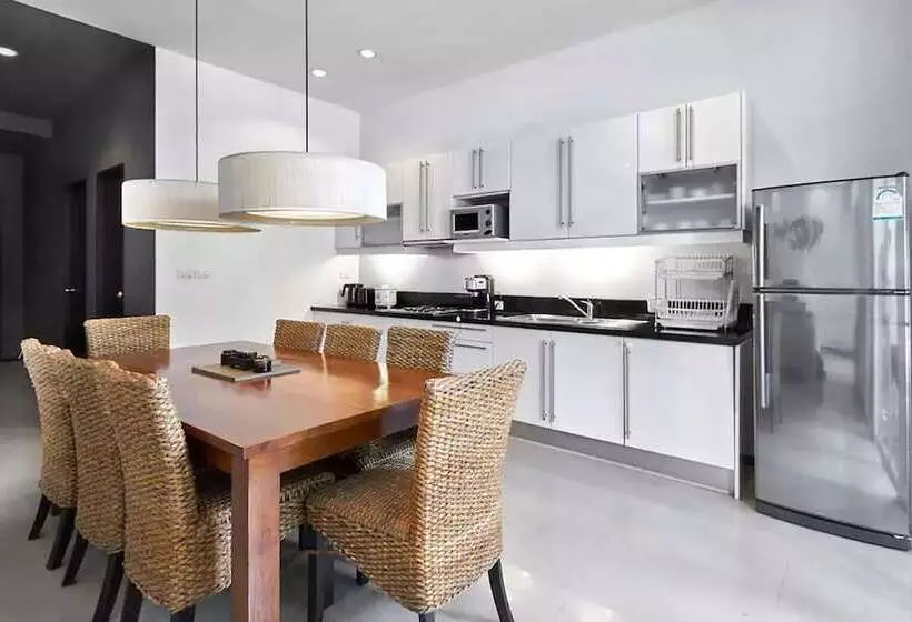 Oxygen Villa By Alexanders