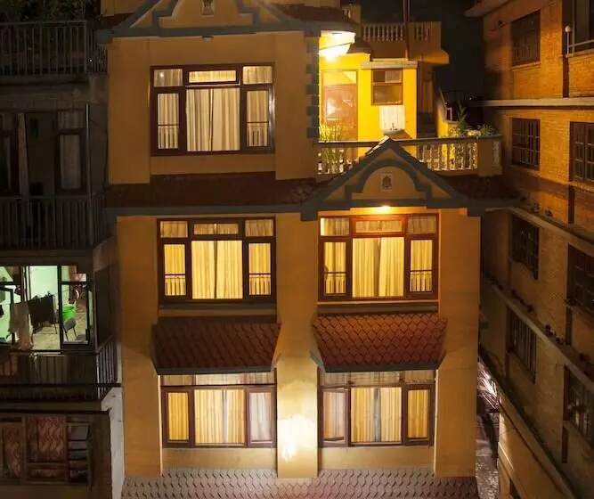 پانسیون Peace & Joy Guest House