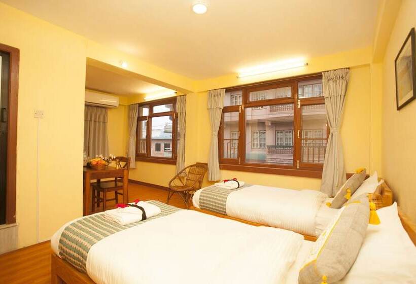 پانسیون Peace & Joy Guest House