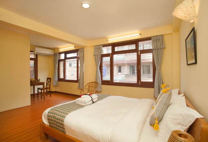 پانسیون Peace & Joy Guest House