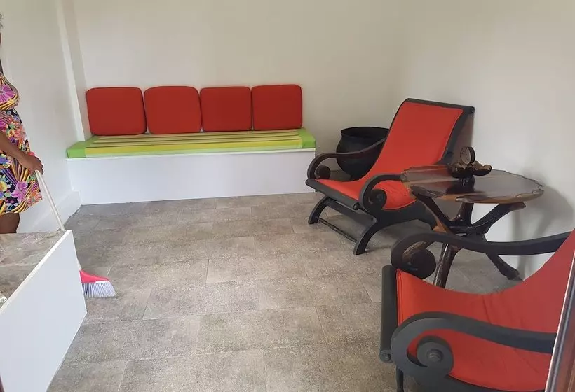 پانسیون The Olive Tree