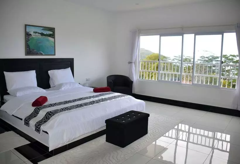 پانسیون The Olive Tree