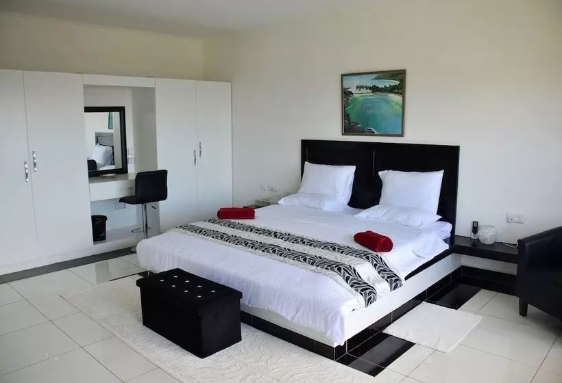 پانسیون The Olive Tree