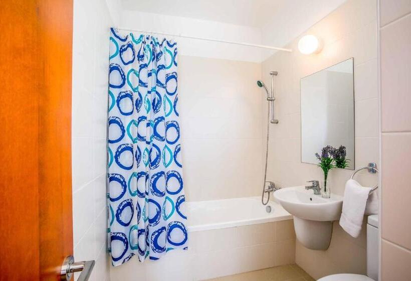 Villa White Moonflower