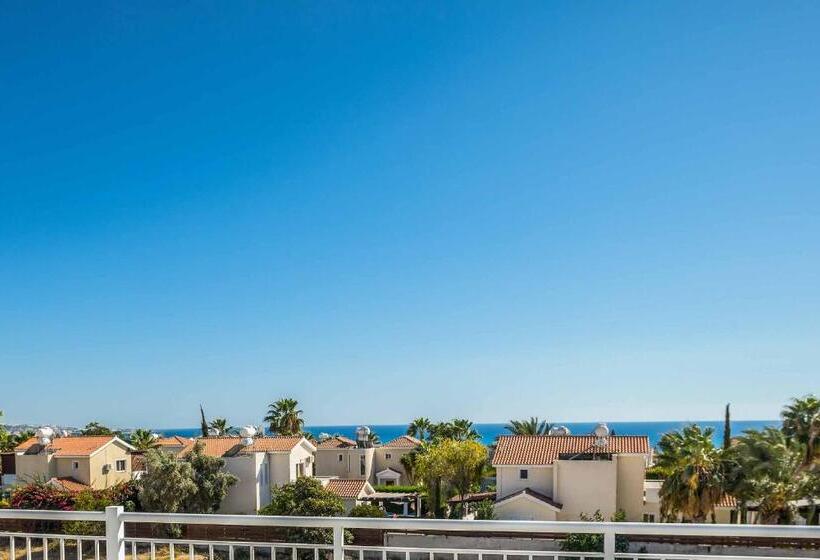 Villa White Moonflower