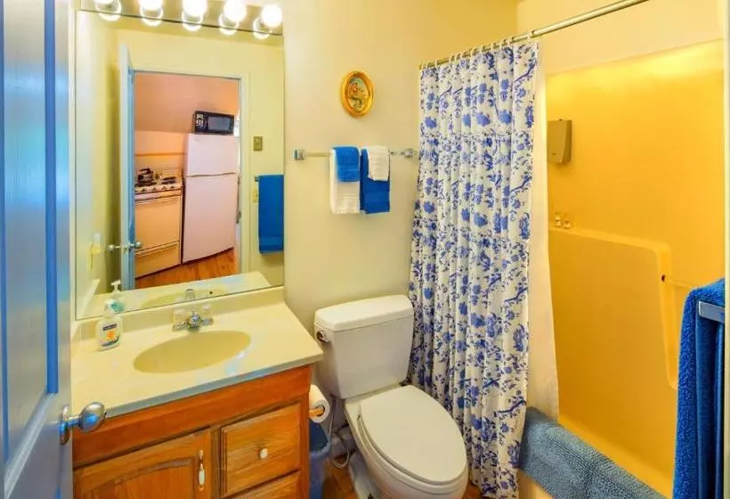 민박 The Snow Queen Lodge