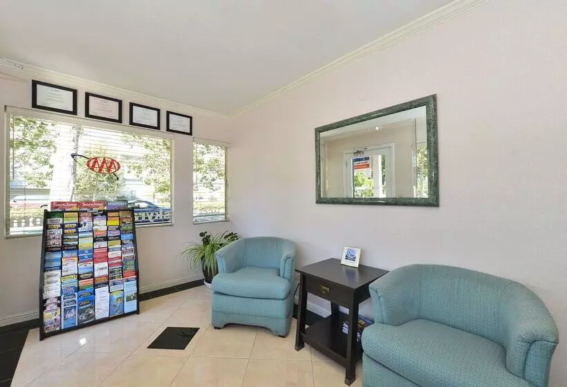 ホテル Americas Best Value Inn   Sky Ranch Palo Alto