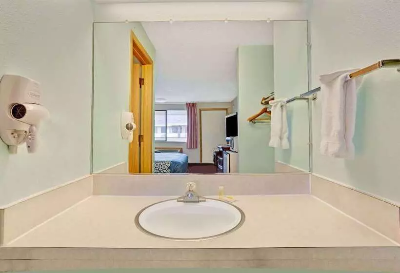 Отель Fairbridge Inn Express Tukwila