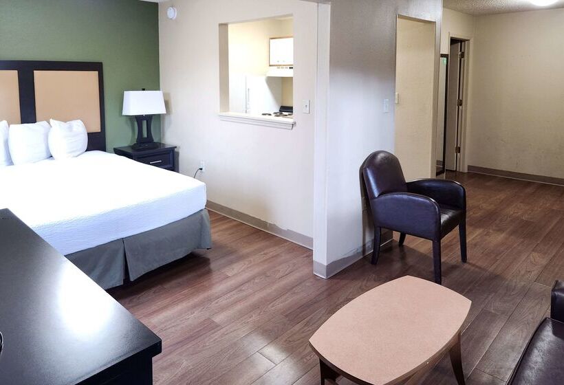 Hotel Suburban Studios Columbus   Dublin