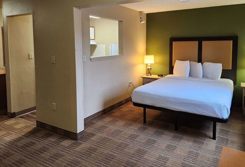 Hotel Suburban Studios Columbus   Dublin