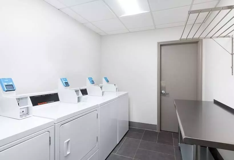 酒店 Holiday Inn Express Atlanta West   Theme Park Area, An Ihg