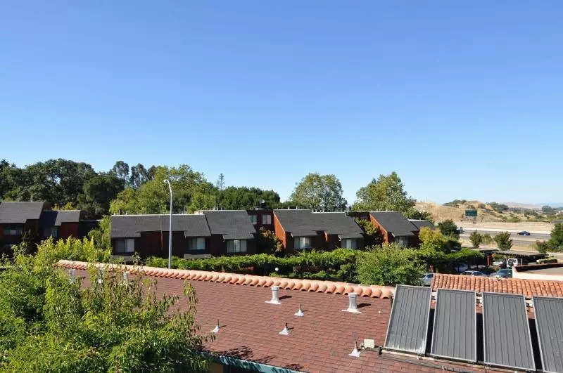 酒店 Marinwood Inn & Suites