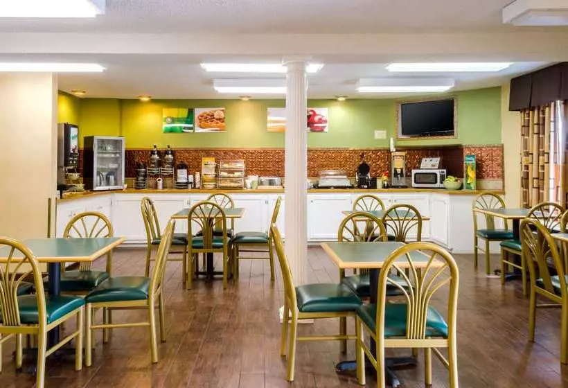 هتل Quality Inn Meridian