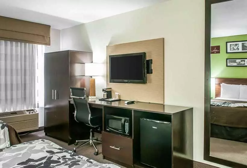 Отель Sleep Inn Airport