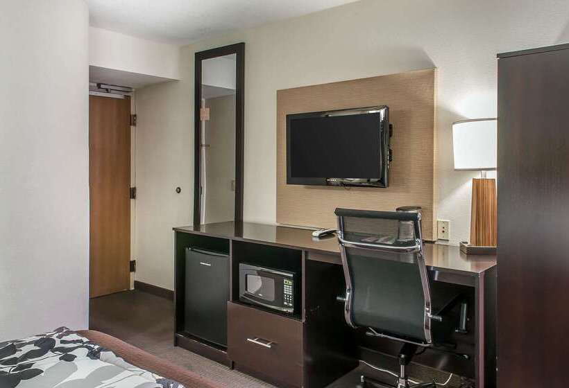هتل Sleep Inn Airport