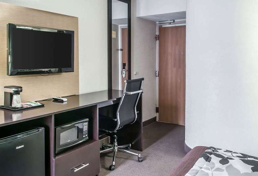 هتل Sleep Inn Airport