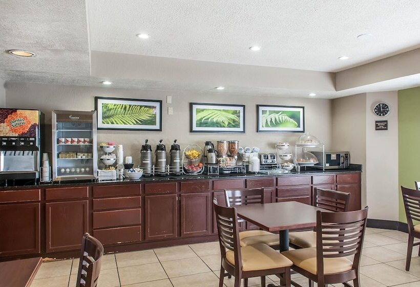 هتل Sleep Inn Airport