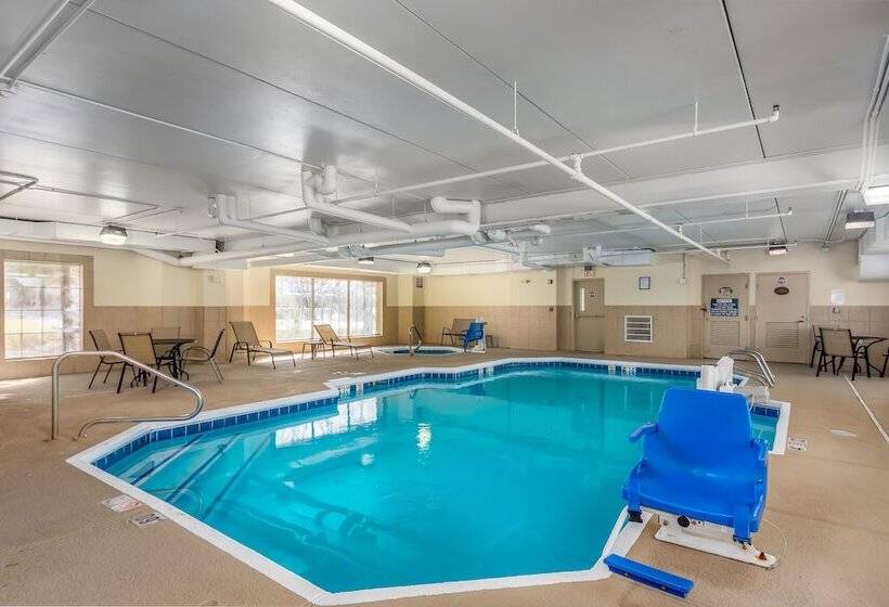 هتل Sleep Inn Airport