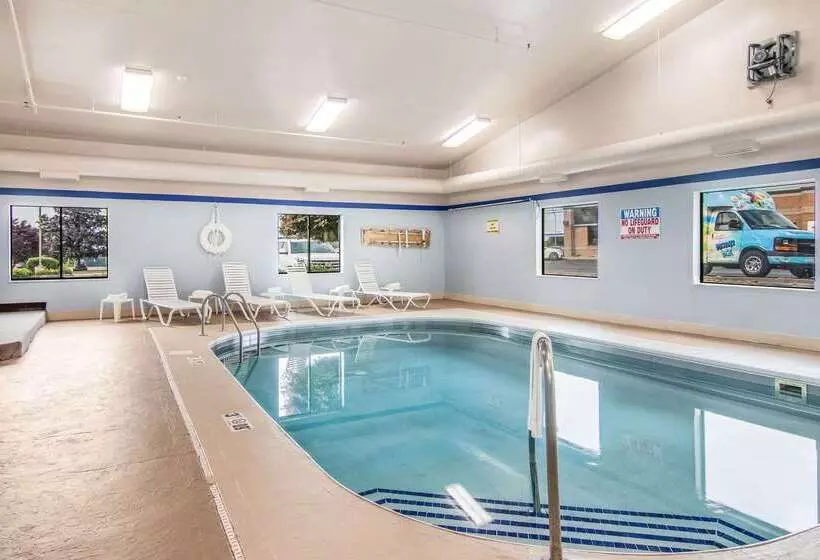 호텔 Sleep Inn Austintown Youngstown, West