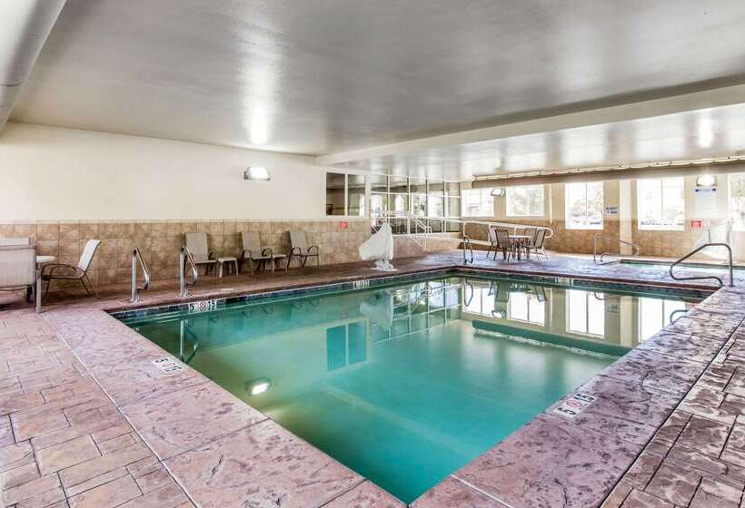 בית מלון כפרי Sleep Inn Provo Near University