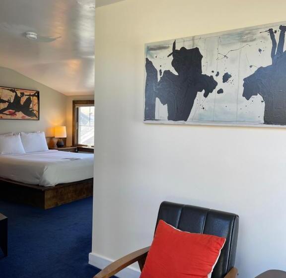 בית מלון כפרי Somerset House Inn