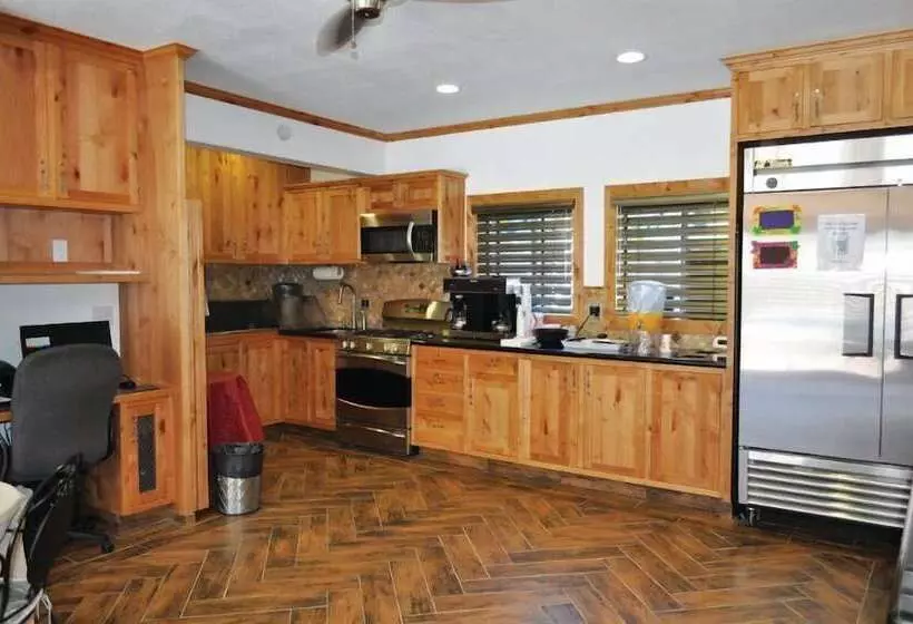 酒店 Stardust Lodge