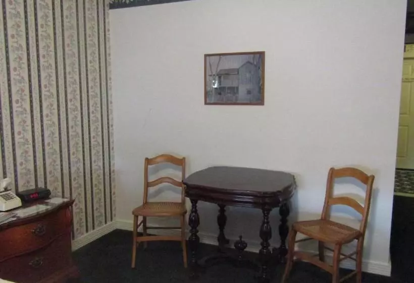 בית מלון כפרי Step Back Inn