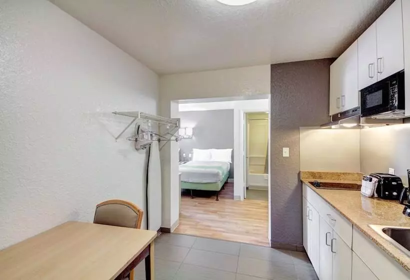 فندق Studio 6 Midwest City, Ok   Oklahoma City