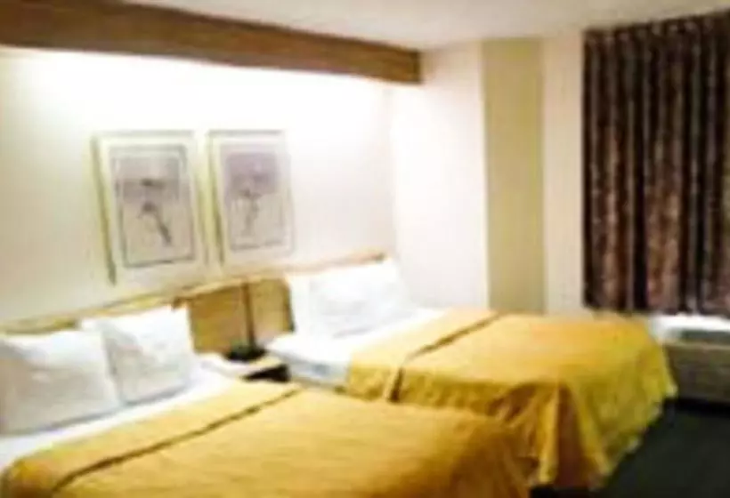 Отель Magnuson  Lincoln Airport