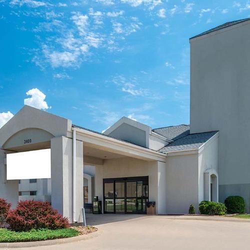 فندق Magnuson Lincoln Airport