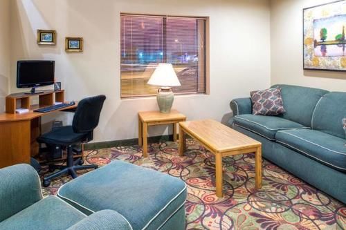 فندق Magnuson Lincoln Airport