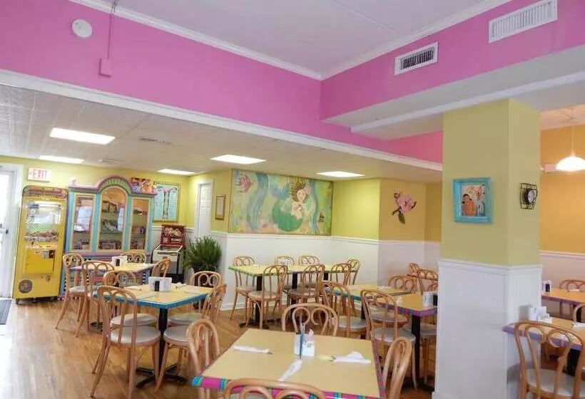 مُتل The Spinnaker