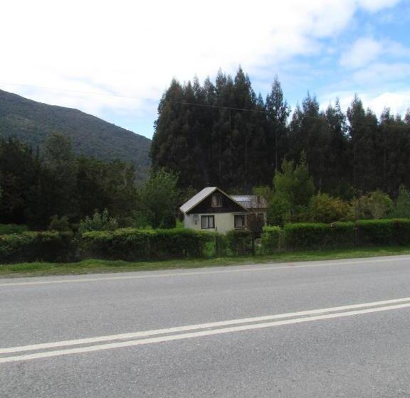 旅馆 Hostería Antupirén