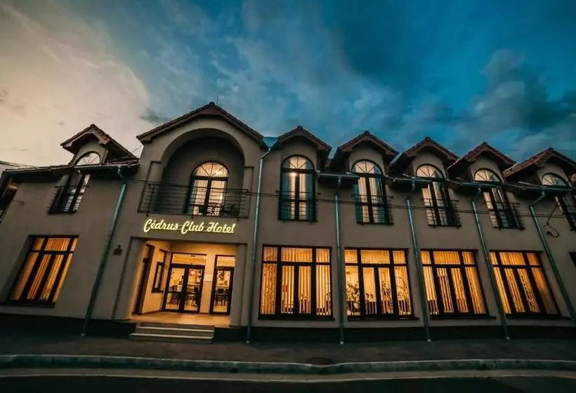 Hotelli Cédrus Club