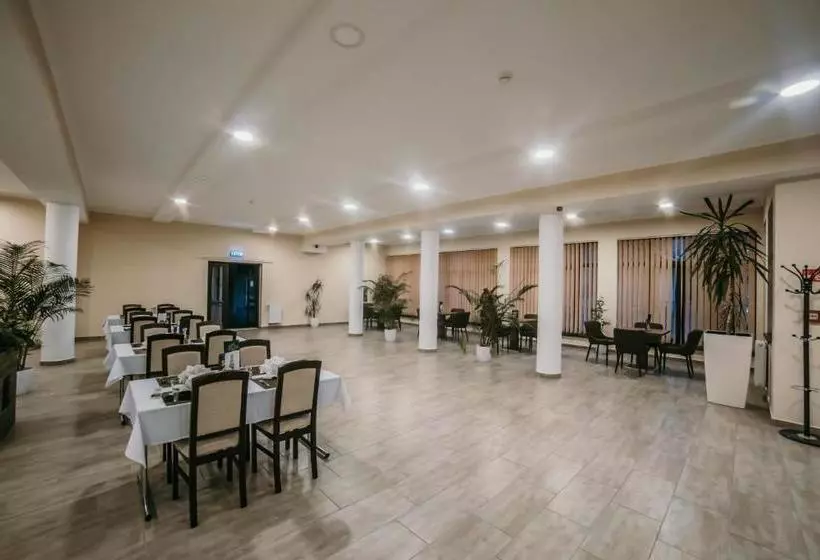 Hotelli Cédrus Club