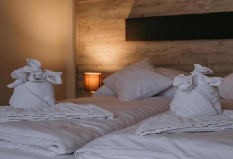 ホテル Cédrus Club