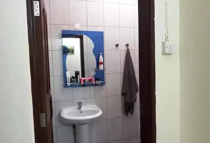 هتل Emra