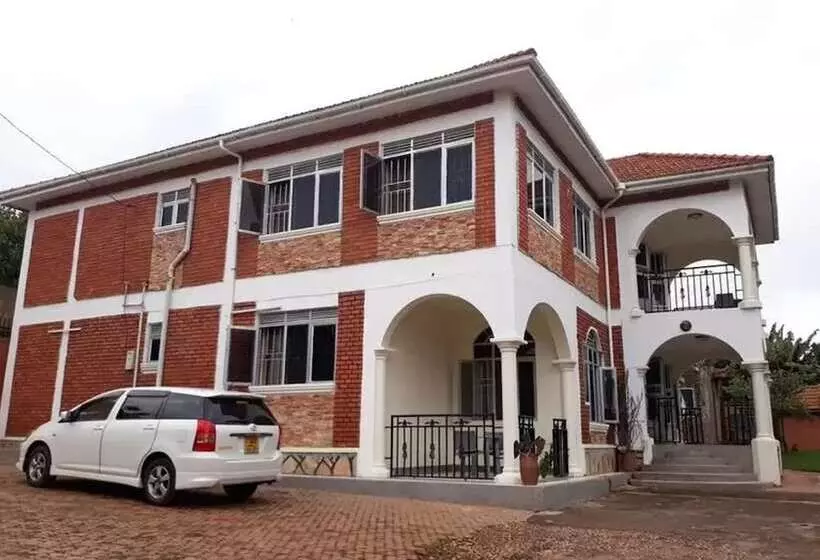 هتل Emra