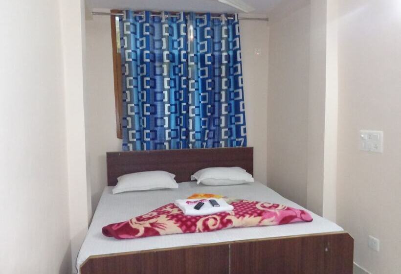 پانسیون Sri Sai Inn