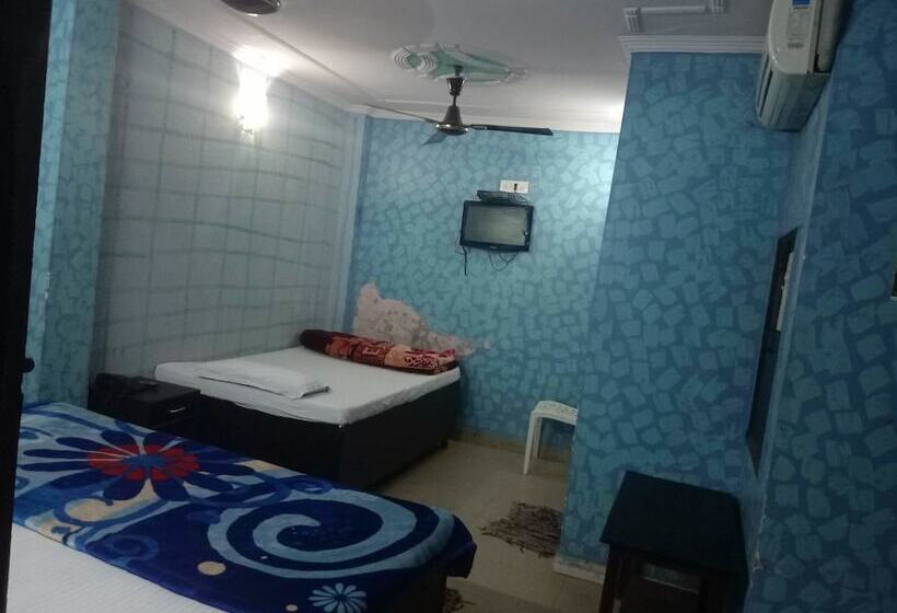 پانسیون Sri Sai Inn