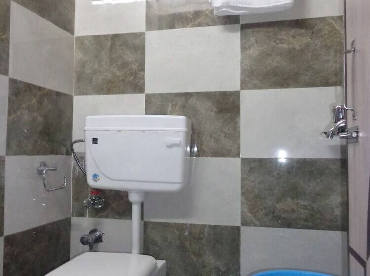 پانسیون Sri Sai Inn