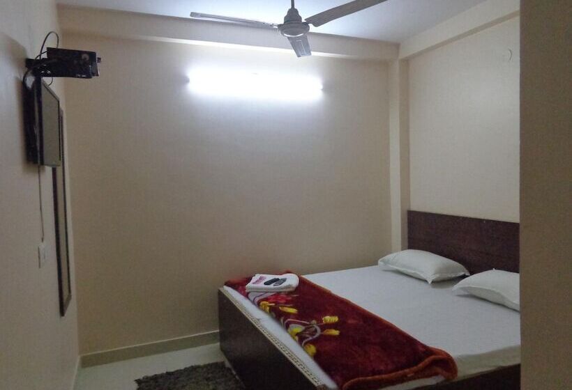 پانسیون Sri Sai Inn