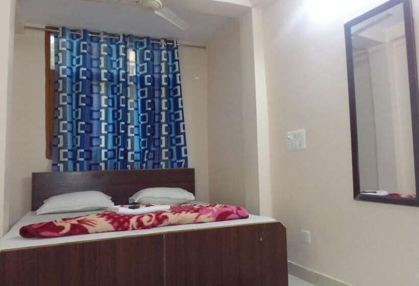 پانسیون Sri Sai Inn