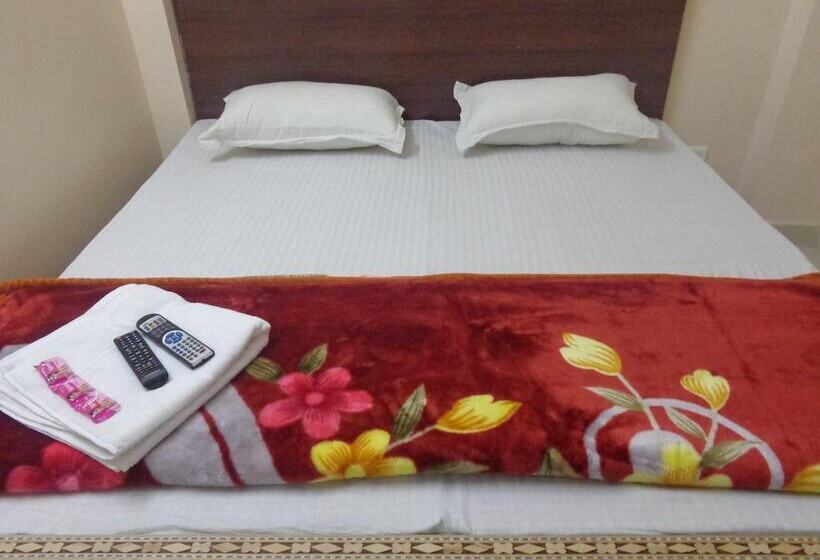 پانسیون Sri Sai Inn