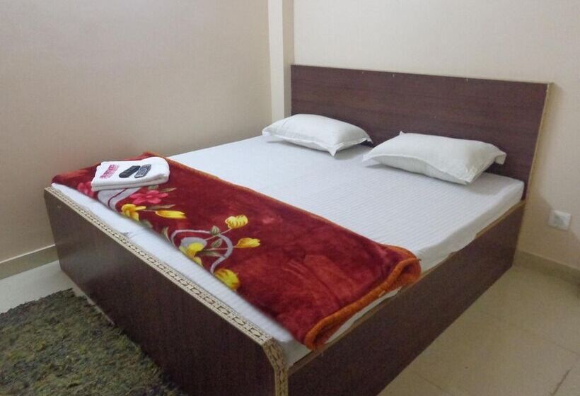 پانسیون Sri Sai Inn