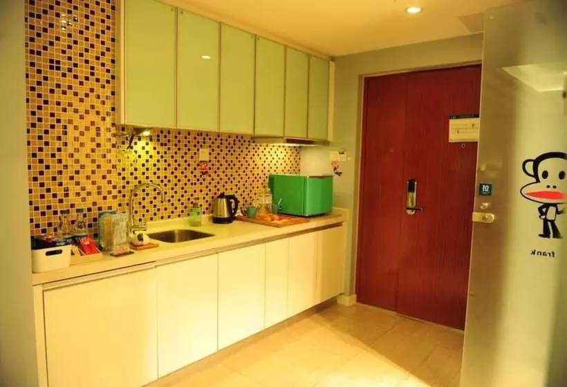 هتل Chengdu Charm City