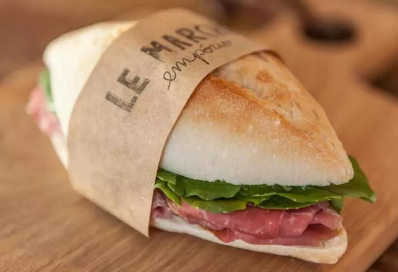ホテル Lê Marché Hospedaria
